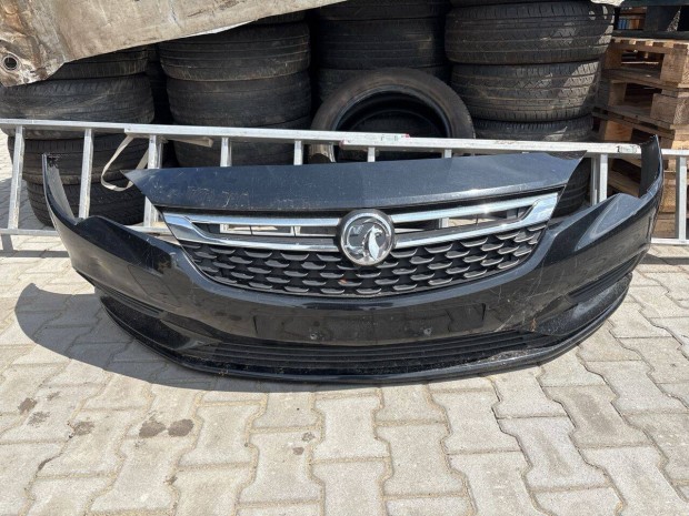 Opel Astra K Első Lökhárító Fekete 7673