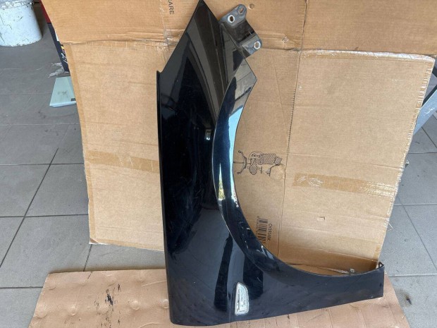 Opel Astra K Jobb első Sárvédő Fekete 8698