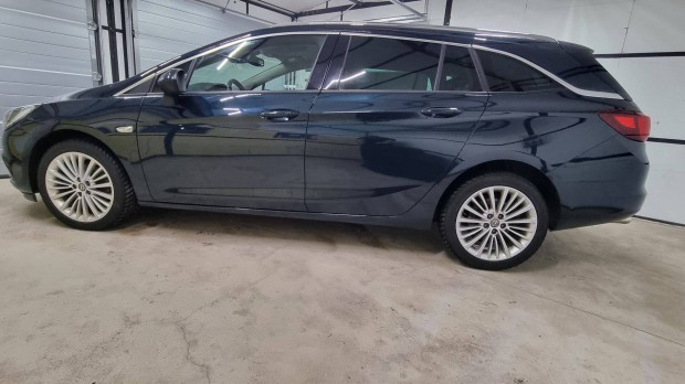 Opel Astra K Karossz�ria Alkatr�sz Kombi Z30V