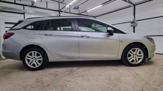 Opel Astra K Karosszria alkatrsz z176