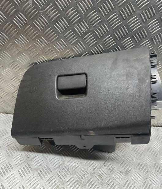 Opel Astra K Kesztyűtartó 39046539