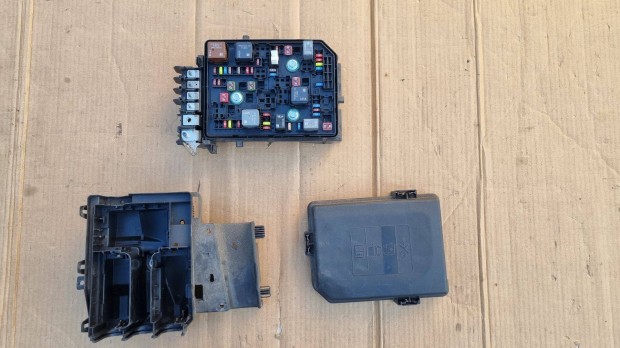 Opel Astra K Motortér Elektromos Alkatrész