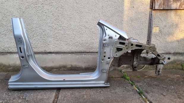 Opel Astra K Negyed
