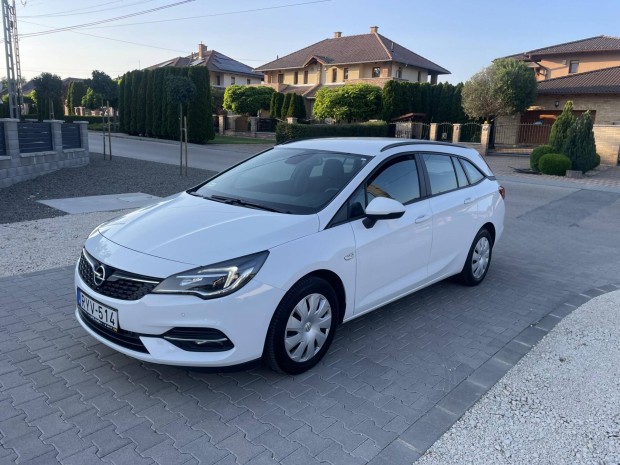 Opel Astra K Sports Tourer 1.2 T Edition magyar...