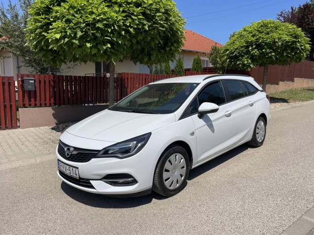 Opel Astra K Sports Tourer 1.2 T Edition magyar...
