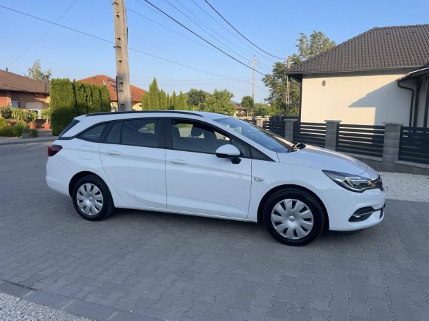 Opel Astra K Sports Tourer 1.2 T Edition magyar...