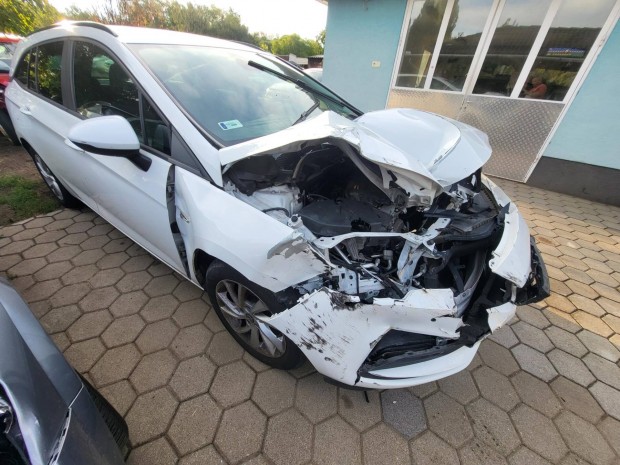 Opel Astra K Sports Tourer 1.4 T Enjoy 64517km!...
