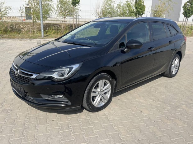 Opel Astra K Sports Tourer 1.4 T Excite Hibátlan!