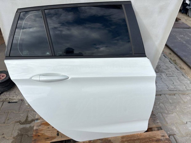 Opel Astra K Sports Tourer Kombi Jobb h�ts� Ajt� Feh�r 9519