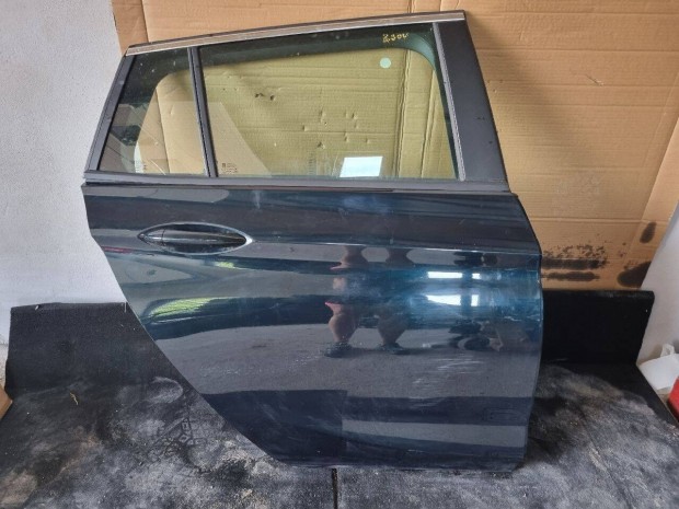Opel Astra K Tourer Kombi Jobb hátsó Ajtó Z30v zöld