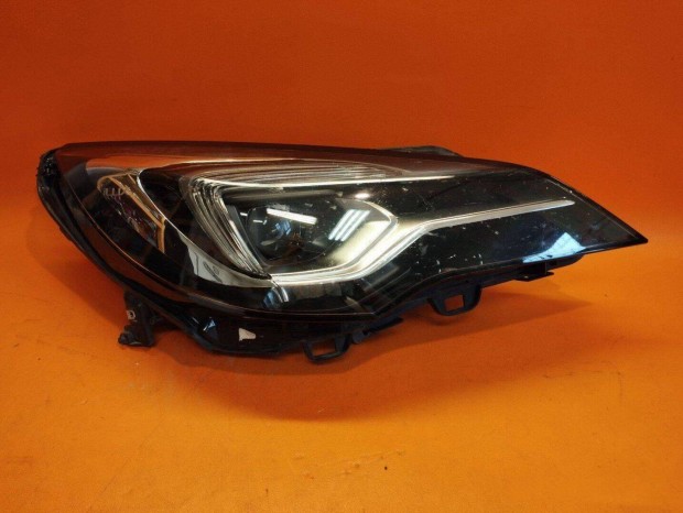 Opel Astra K jobb Intelilux Matrix led lmpa fnyszr 39023763 (M.140