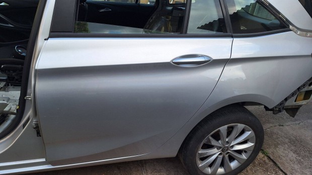 Opel Astra K kombi bal hts ajt Z176