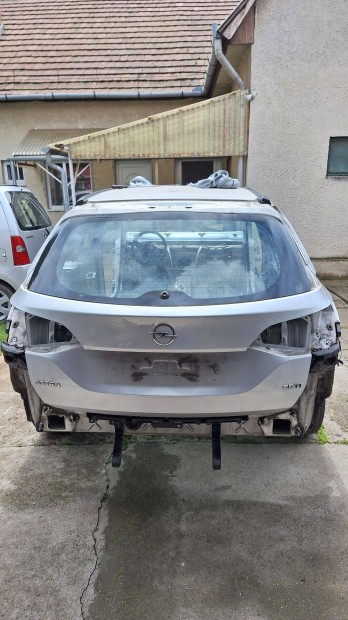 Opel Astra K kombi csomagtérajtó Z176