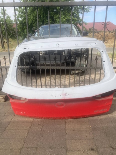 Opel Astra K ötajtóshoz csomagtérajtó