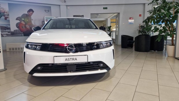 Opel Astra L 1.2 T Edition Beszmts esetn ak...