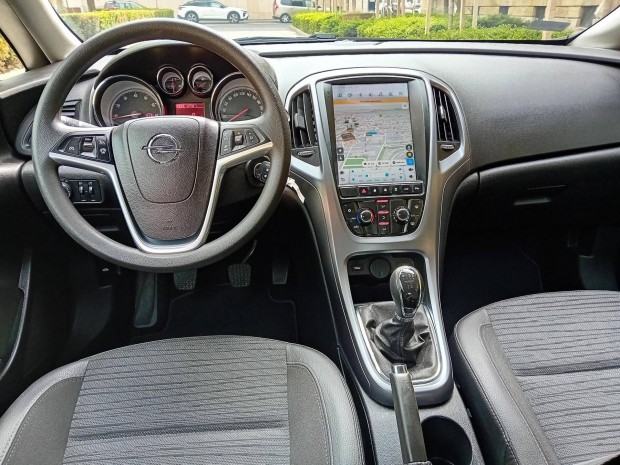 Opel Astra Sedan 1.6 Enjoy EURO6 Asztrateszla 6...