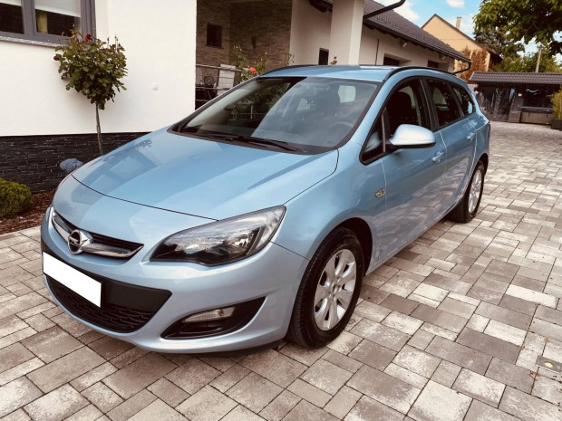 Opel Astra Sports Tourer 1.4 Enjoy 100.000 km