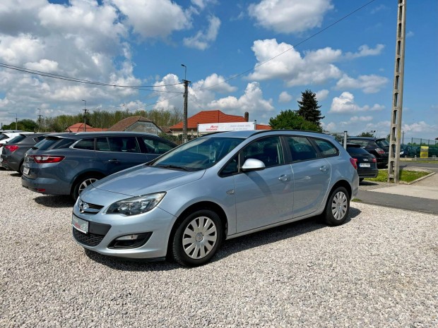Opel Astra Sports Tourer 1.4 T Selection (Autom...