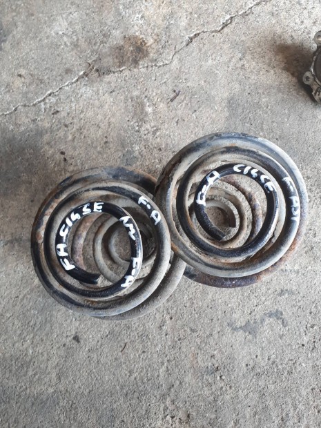 Opel Astra F, 5 ajtós hátsó rugó