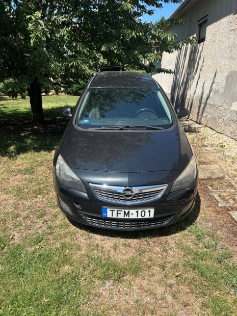 Opel Astra "J"