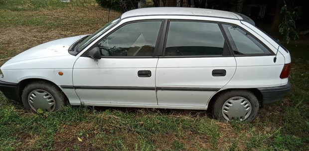 Opel Astra elad Abonyban