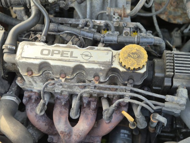 Opel Astra f 1.6 motor elad 