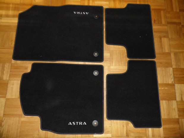 Opel Astra gyári autós szövet szőnyeg