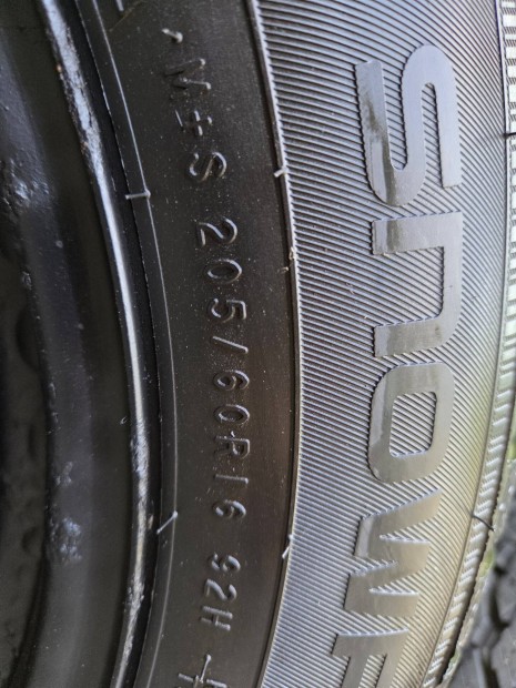 Opel Astra j gyári télikerék garnitúra komplett