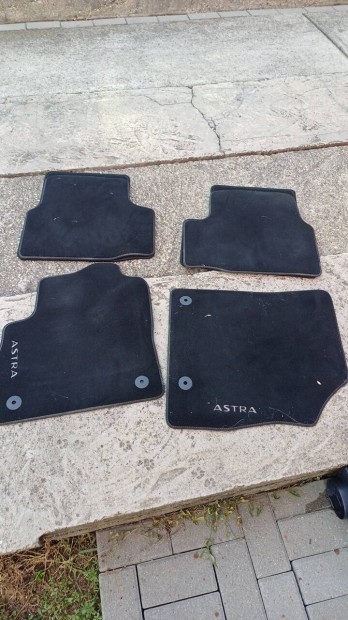 Opel Astra k gyri auts gumisznyeg 