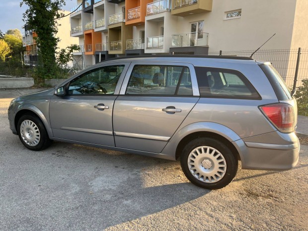 Opel Astra keresi gazdjt