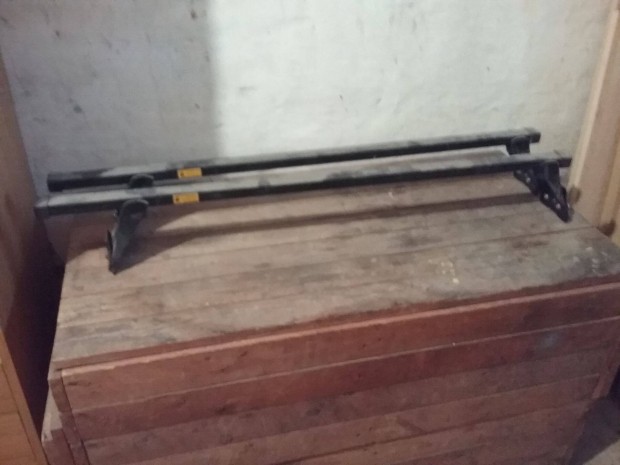Opel Astra tetcsomagtart