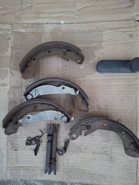 Opel Aszra F alkatr�szek, olcs�bb, egyben 