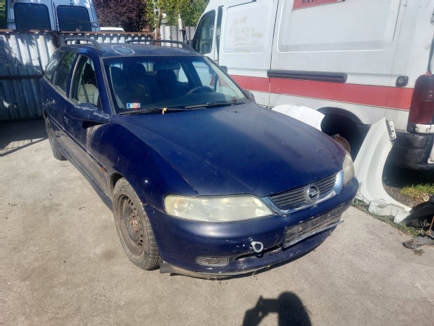Opel B Omega 2.6 V6 alkatrszei Y26SE