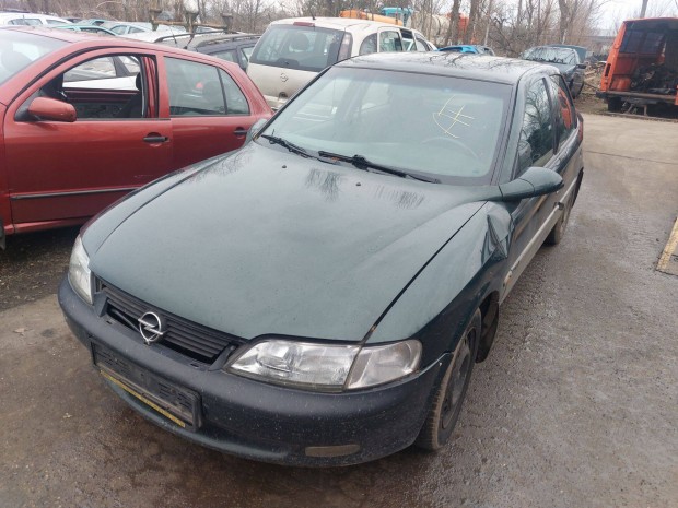 Opel B Vectra 2.0 alkatrszei