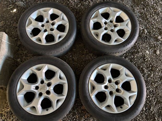 Opel B Zafira gyári könnyű fémfelni nyári Goodyear gumikkal eladó