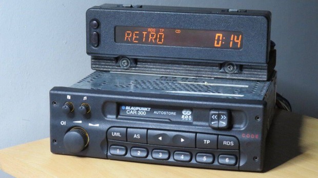 Opel CAR 300 gy�ri Astra Corsa magn� r�di� aut�r�di�