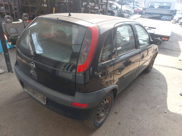 Opel C Corsa karossz�ria elemei fekete