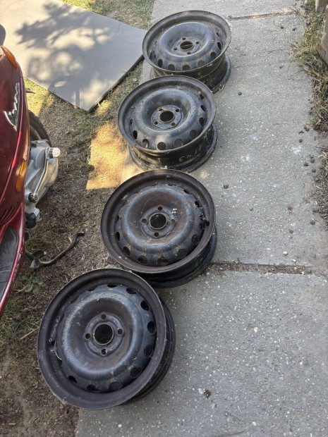 Opel C Corsa lemezfelni Garnitúra 4x100 ET43