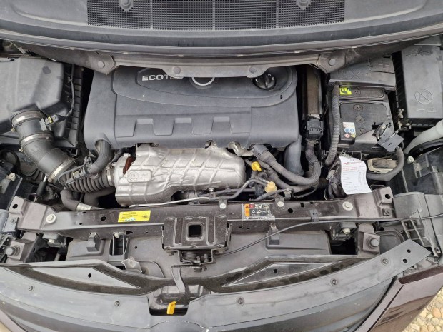 Opel C Zafira Tourer A20DT Kiprblhat Kivll Motor s F40 6SEB Vlt