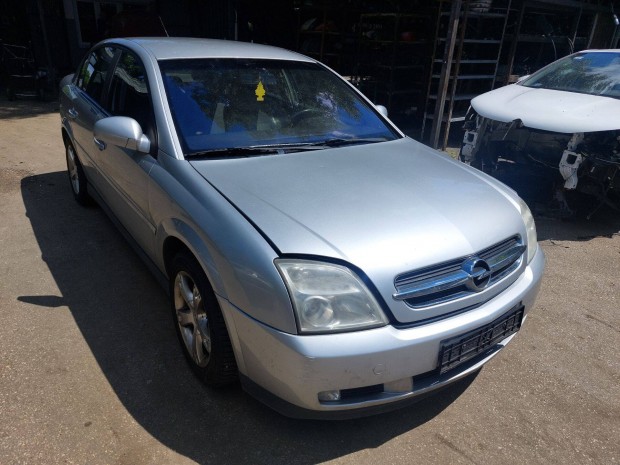 Opel C vectra 1.8 alkatrészei