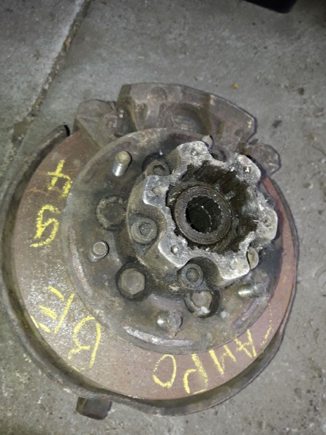 Opel Campo Bal Els� Csonk�llv�ny Ker�kaggyal + F�knyereg