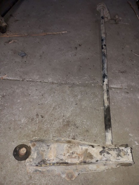 Opel Campo Jobb Első Torziós Rugó