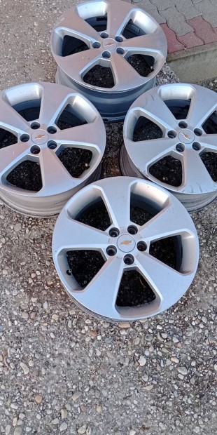 Opel Chevrolet 17" alufelni 