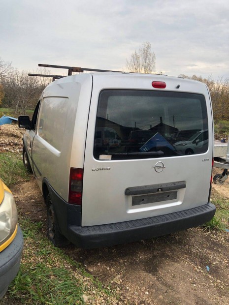 Opel Combo 1.3 CDTi 2006-os, minden alkatrsze elad