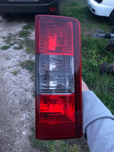 Opel Combo 2004-2010-ig hátsó lámpa, szép állapotban eladó