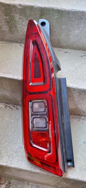 Opel Combo 2021 bal hátsó lámpa