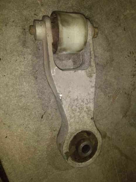 Opel Combo C Motor-V�lt�tart� Bak