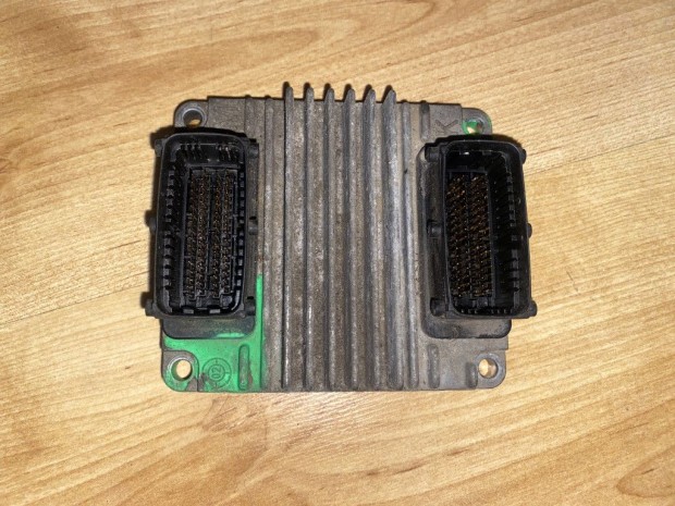 Opel Combo C Motorvez�rl� 12249767