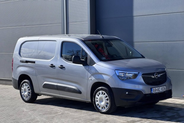 Opel Combo Cargo 1.5 DTH L2H1 2.4t Cargo Editio...