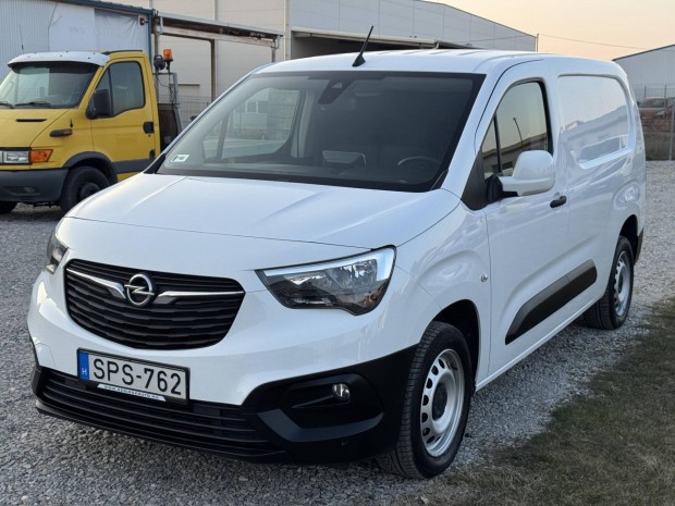 Opel Combo Cargo 1.5 DTH L2H1 2.4t Dynamic Star...